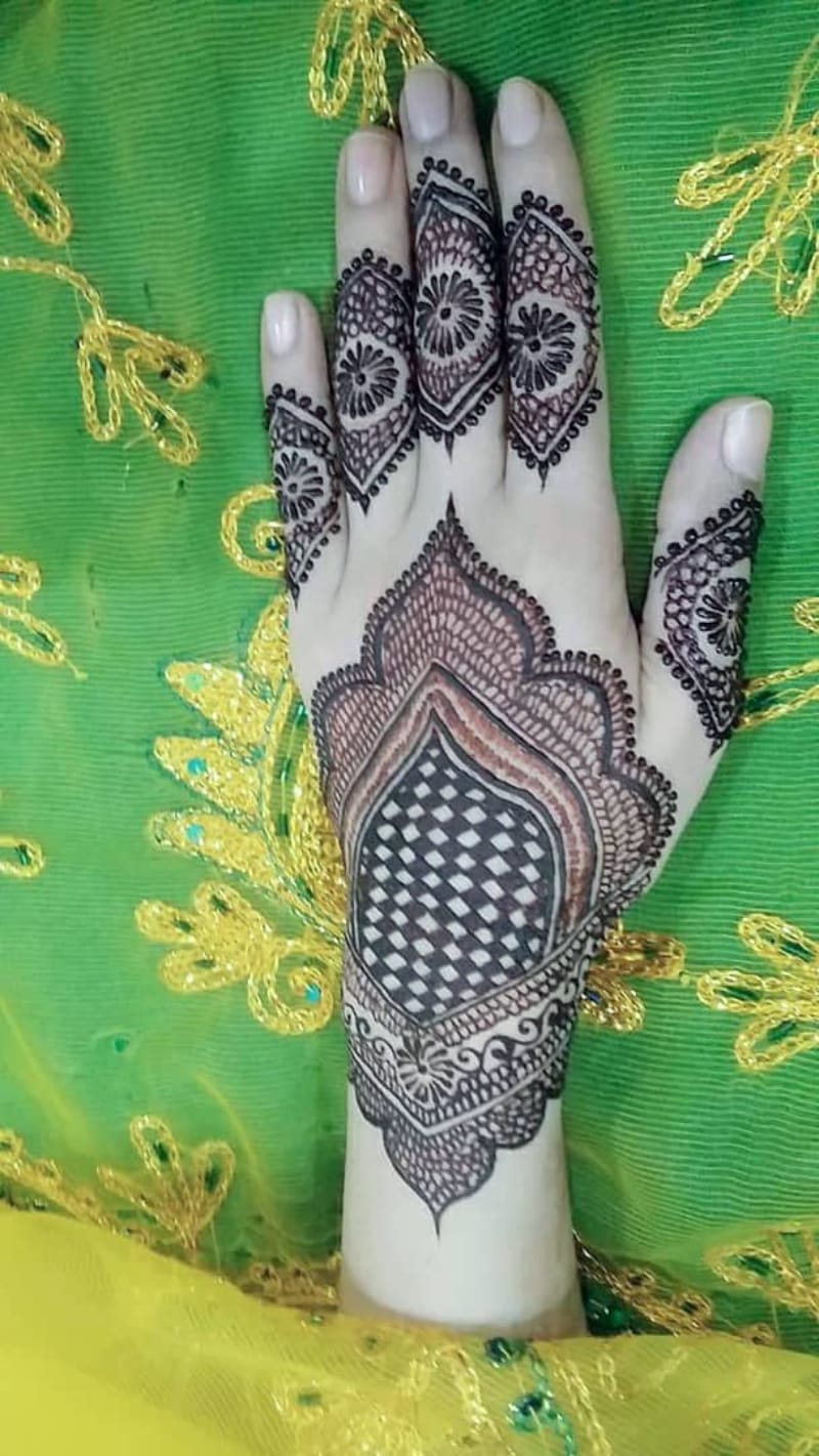 Eccentric Mehndi Design