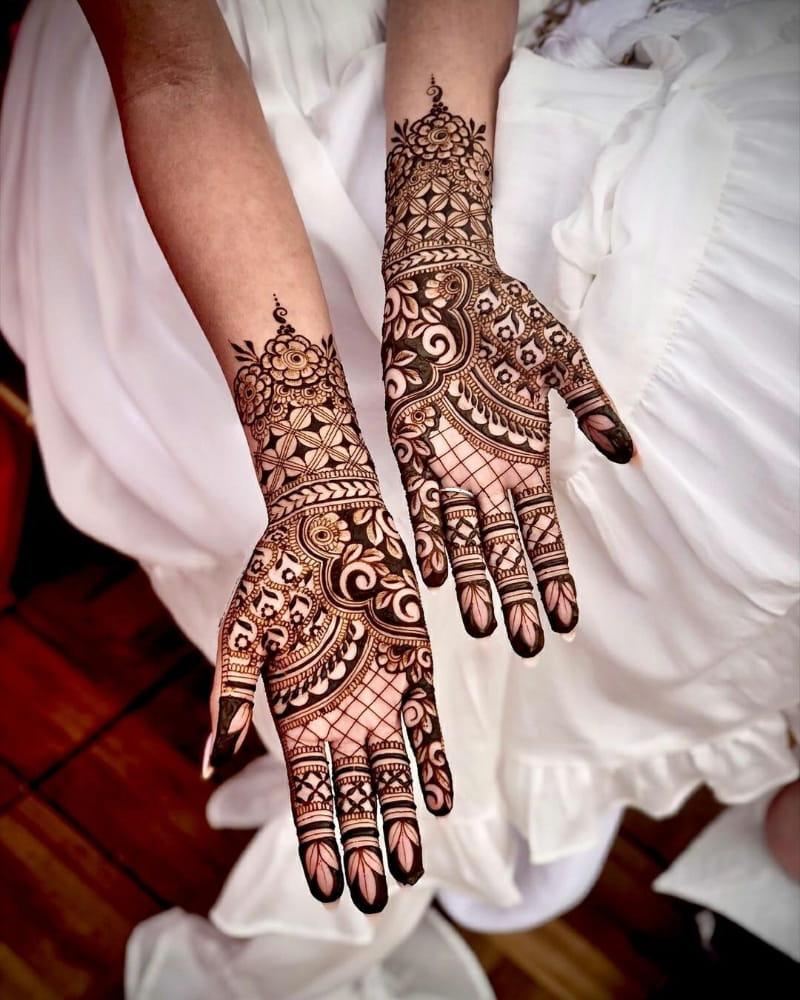 Grand Mehndi Design