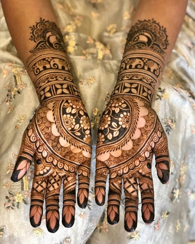 Hybrid Mehndi Design