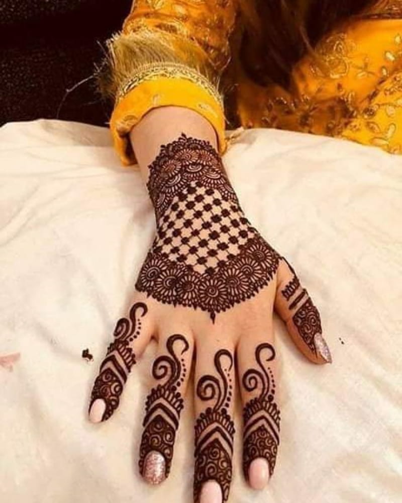 Intense Mehndi Design