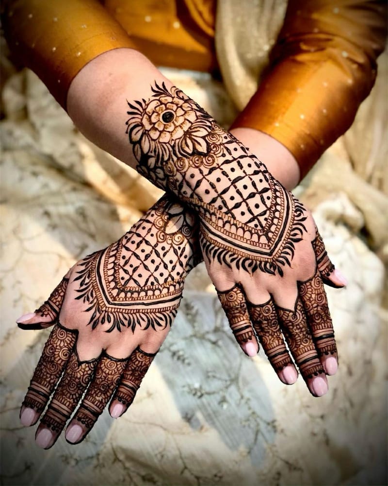 Magnificent Mehndi Design