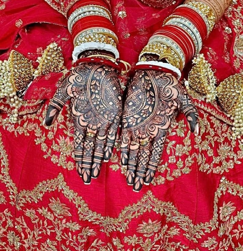 Stylish Mehndi Design