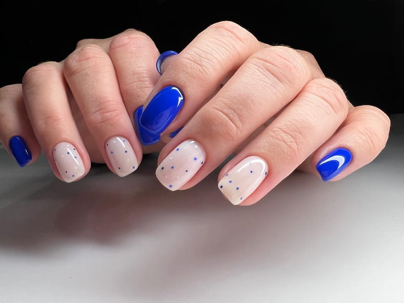 polka dot nails
